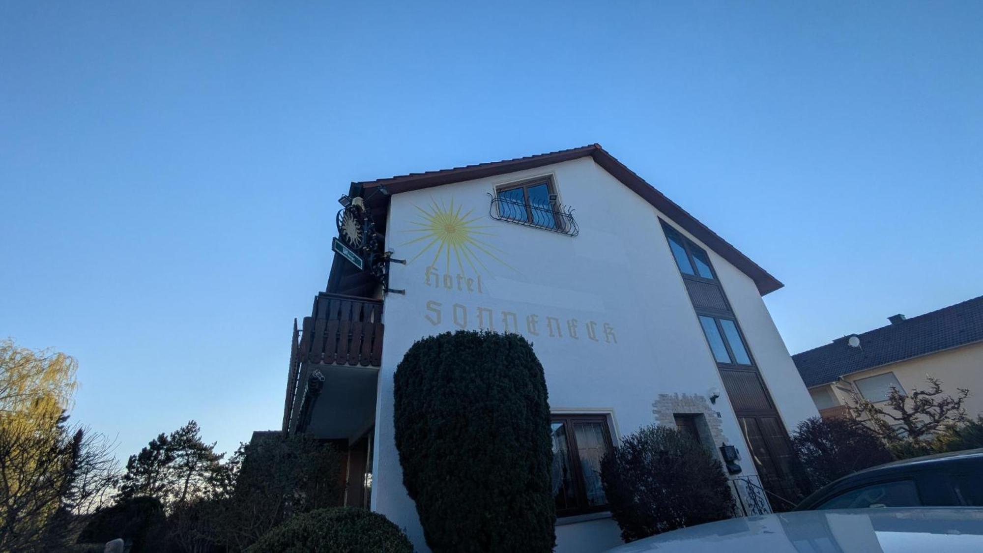 Landhotel Sonneneck - Breuna Im Naturpark Exterior photo