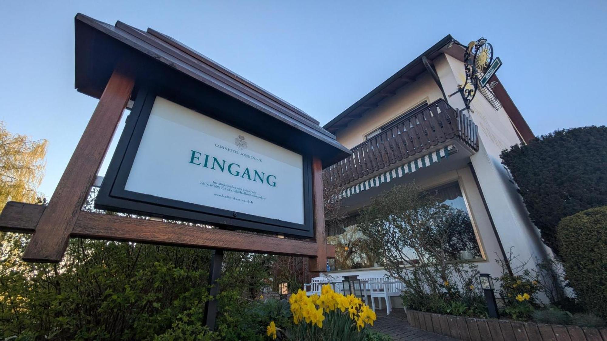 Landhotel Sonneneck - Breuna Im Naturpark Exterior photo