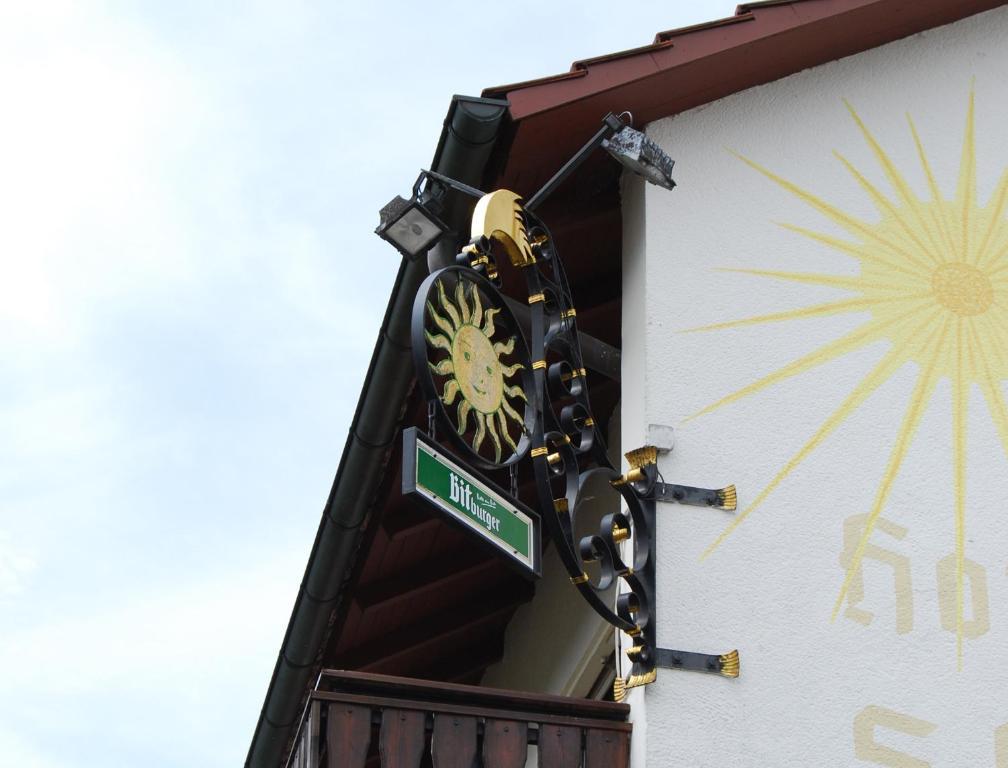Landhotel Sonneneck - Breuna Im Naturpark Exterior photo
